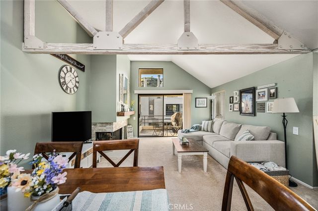 5744 E Creekside 37, Orange, CA 92869