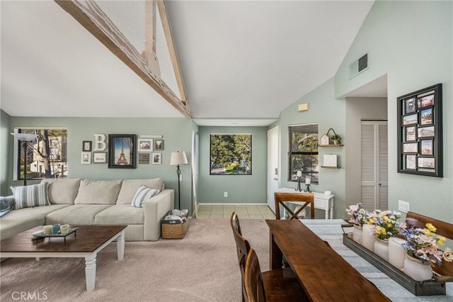 5744 E Creekside 37, Orange, CA 92869