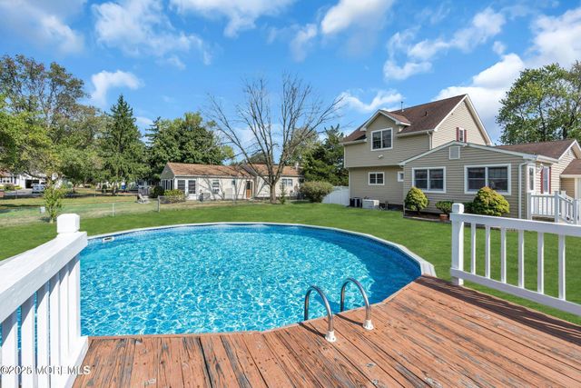 6 Bernad Street, Eatontown, NJ 07724