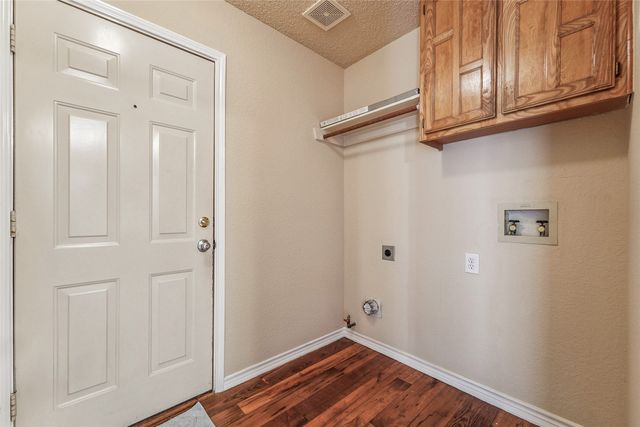 2516 Buck Drive, Mesquite, TX 75181