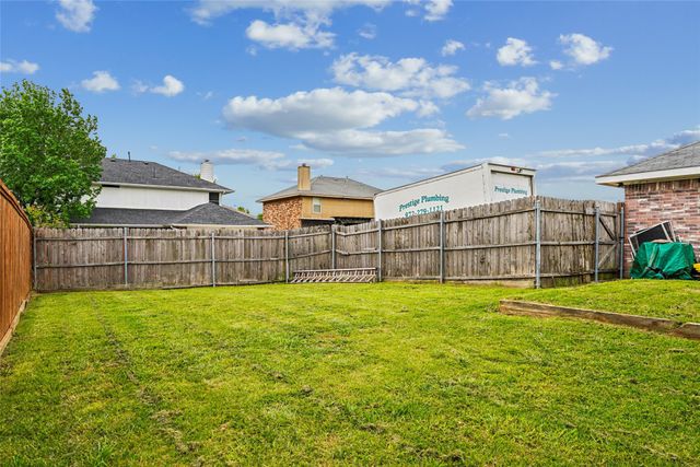 2516 Buck Drive, Mesquite, TX 75181