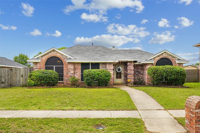 2516 Buck Drive, Mesquite, TX 75181
