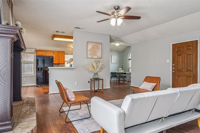 2516 Buck Drive, Mesquite, TX 75181