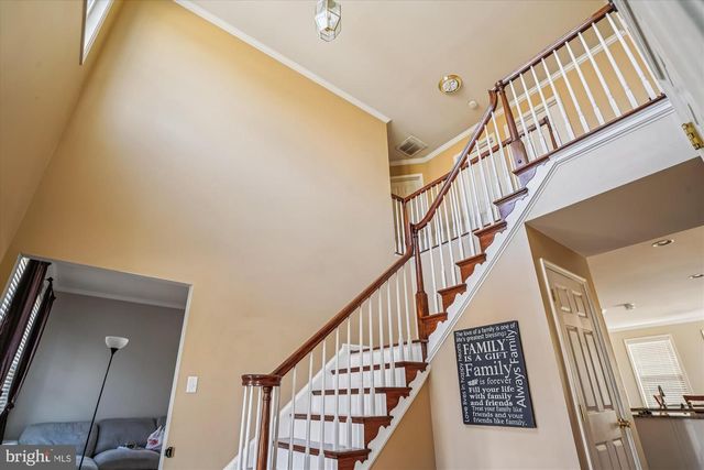 372 BRANDENBURG DR, Falling Waters, WV 25419