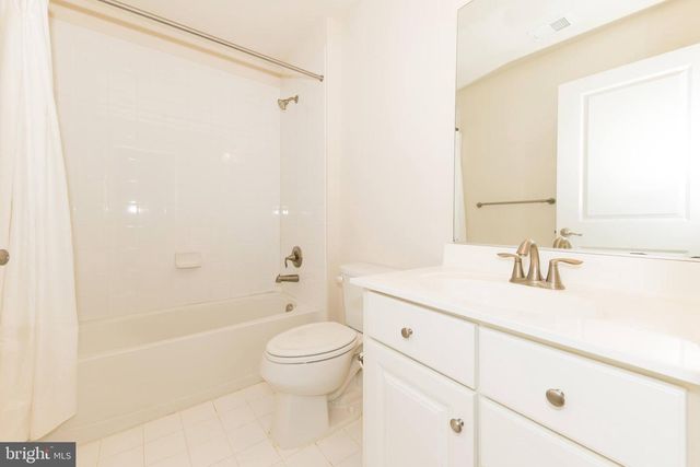 5255 STREAM BANK LN, Greenbelt, MD 20770