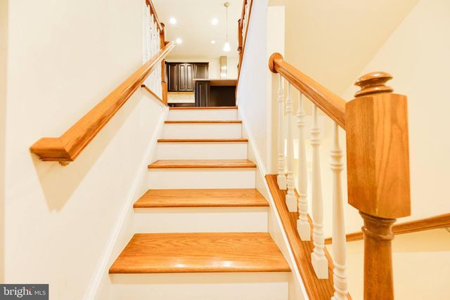 5255 STREAM BANK LN, Greenbelt, MD 20770