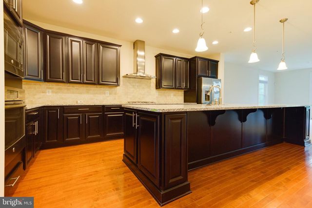 5255 STREAM BANK LN, Greenbelt, MD 20770