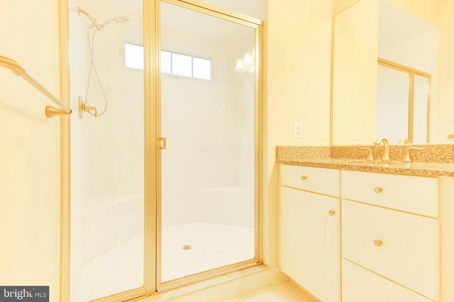 5255 STREAM BANK LN, Greenbelt, MD 20770