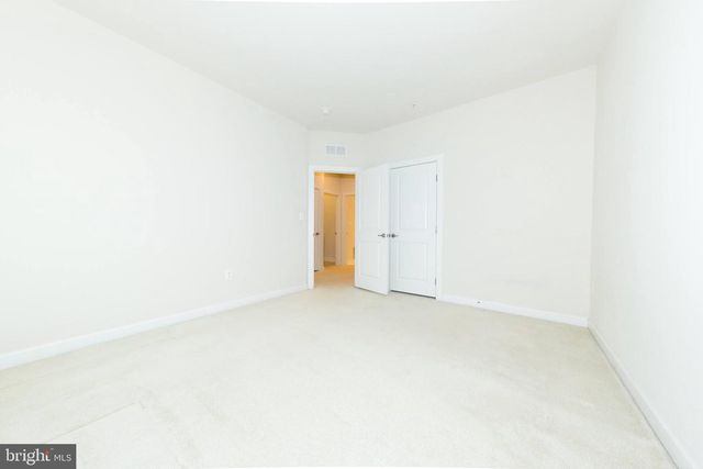 5255 STREAM BANK LN, Greenbelt, MD 20770