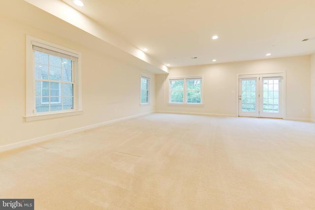 5255 STREAM BANK LN, Greenbelt, MD 20770