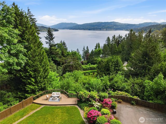 639 W Lake Sammamish Parkway NE, Bellevue, WA 98008