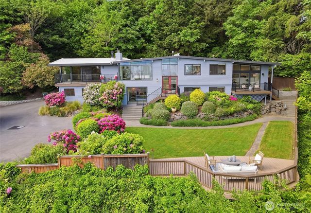 639 W Lake Sammamish Parkway NE, Bellevue, WA 98008