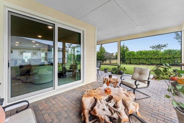 19227 Broad Shore Walk, Loxahatchee, FL 33470