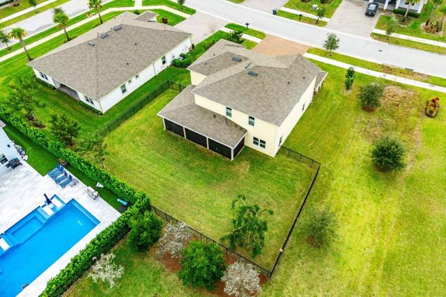 19227 Broad Shore Walk, Loxahatchee, FL 33470