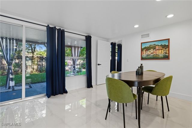 1280 Pine ST, Naples, FL 34104