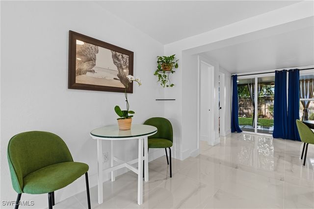 1280 Pine ST, Naples, FL 34104