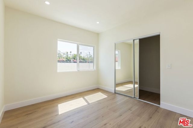 5915 Barton Avenue, Los Angeles, CA 90038