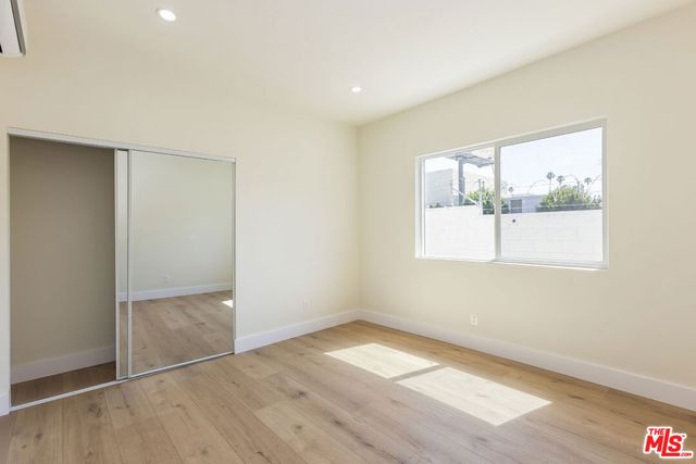 5915 Barton Avenue, Los Angeles, CA 90038