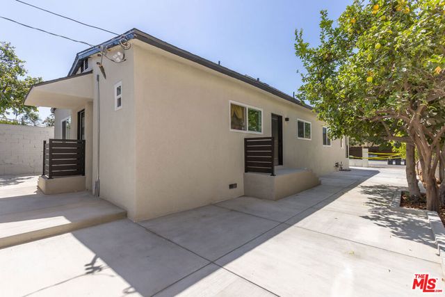 5915 Barton Avenue, Los Angeles, CA 90038