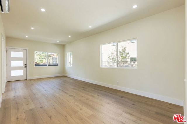 5915 Barton Avenue, Los Angeles, CA 90038