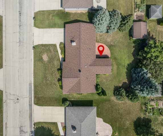 1332 MULBERRY LANE, Neenah, WI 54956