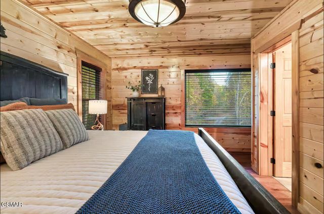 4536 Powdermill Estate Road, Sevierville, TN 37876