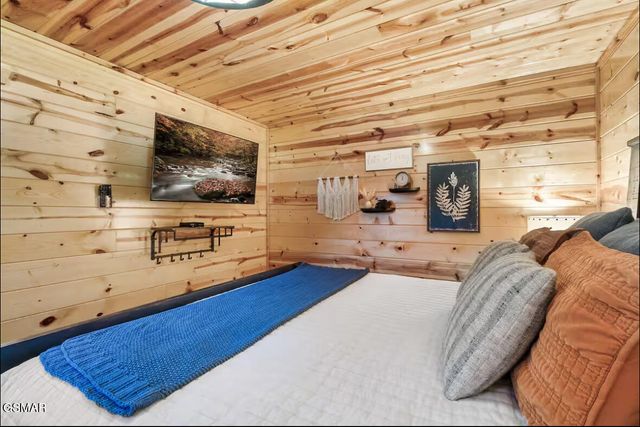 4536 Powdermill Estate Road, Sevierville, TN 37876