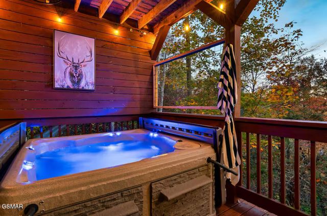 4536 Powdermill Estate Road, Sevierville, TN 37876