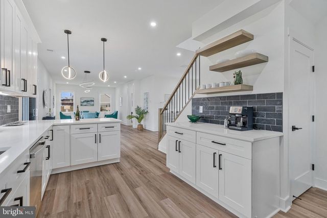 656 STUART CT, Herndon, VA 20170