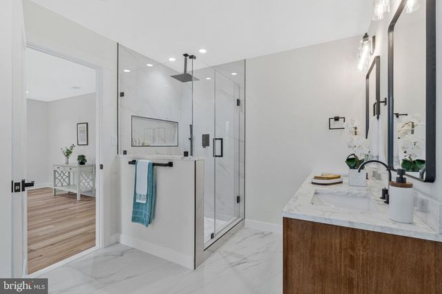 656 STUART CT, Herndon, VA 20170