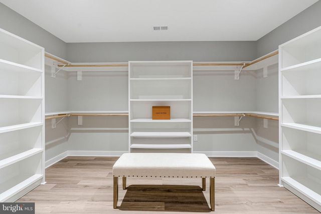 656 STUART CT, Herndon, VA 20170