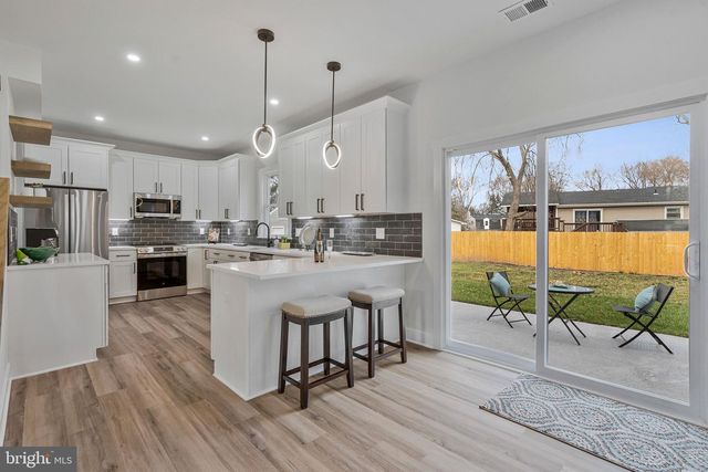 656 STUART CT, Herndon, VA 20170