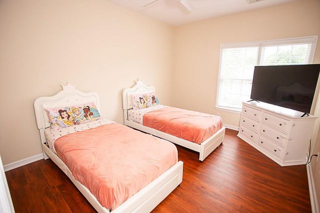 5398 Vinings Lake View SW, Mableton, GA 30126