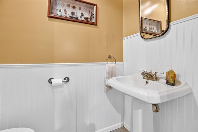 7750 N 32nd Street, Richland, MI 49083
