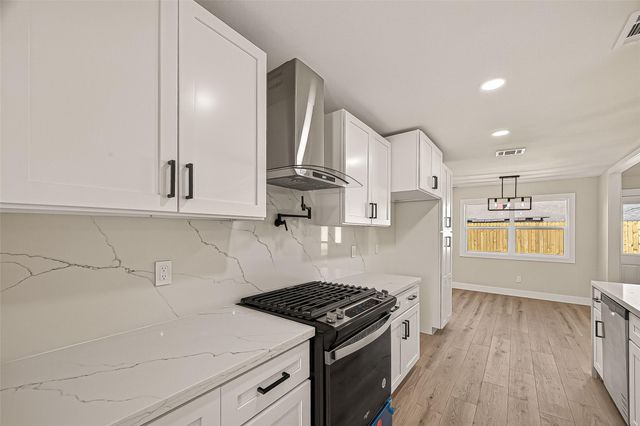 5718 Longforest Drive, Houston, TX 77088