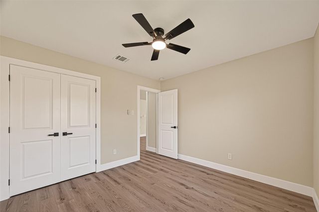 5718 Longforest Drive, Houston, TX 77088