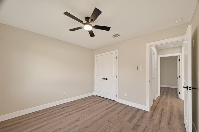 5718 Longforest Drive, Houston, TX 77088