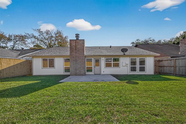 5718 Longforest Drive, Houston, TX 77088