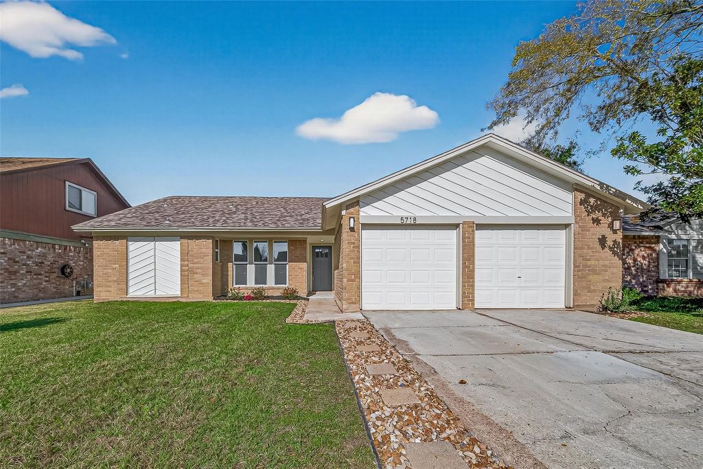 5718 Longforest Drive, Houston, TX 77088