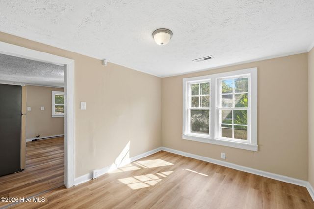 400 S Hardin Street, Southern Pines, NC 28387