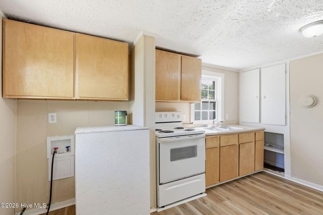 400 S Hardin Street, Southern Pines, NC 28387