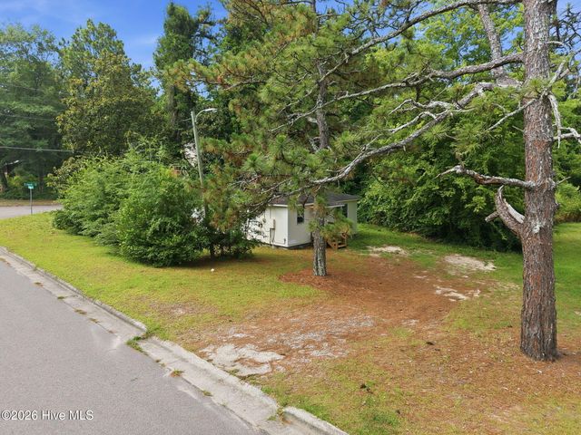 400 S Hardin Street, Southern Pines, NC 28387