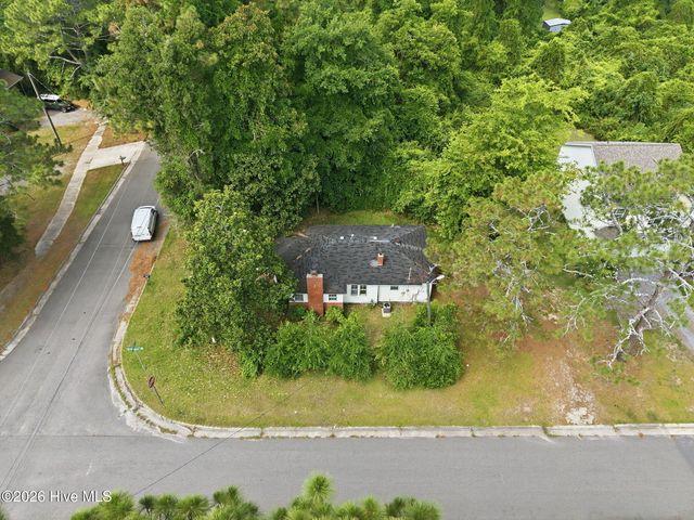 400 S Hardin Street, Southern Pines, NC 28387