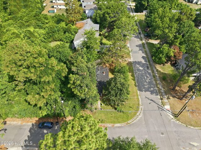 400 S Hardin Street, Southern Pines, NC 28387