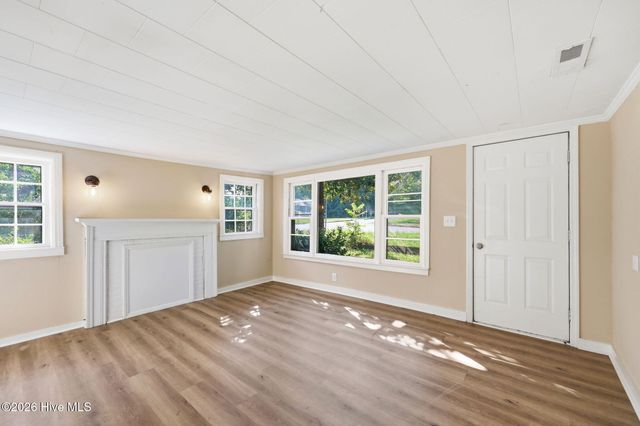 400 S Hardin Street, Southern Pines, NC 28387