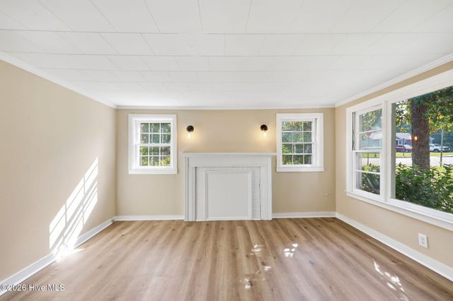 400 S Hardin Street, Southern Pines, NC 28387