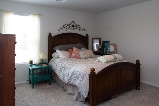 1201 N Stallion Drive, Guthrie, OK 73044