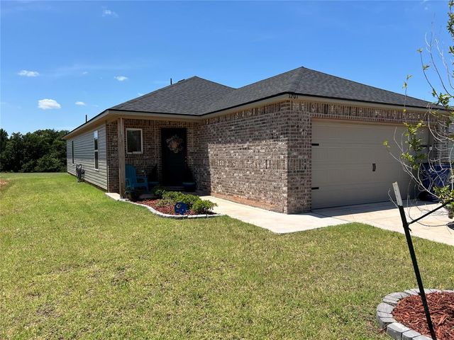 1201 N Stallion Drive, Guthrie, OK 73044