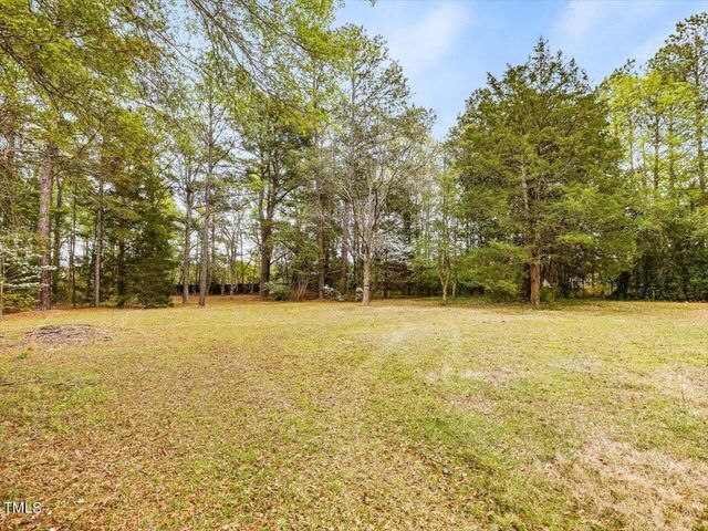 1558 W Market Street, Smithfield, NC 27577