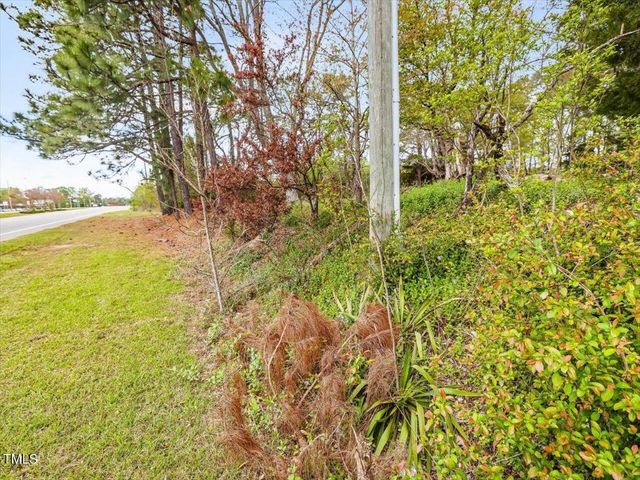 1558 W Market Street, Smithfield, NC 27577